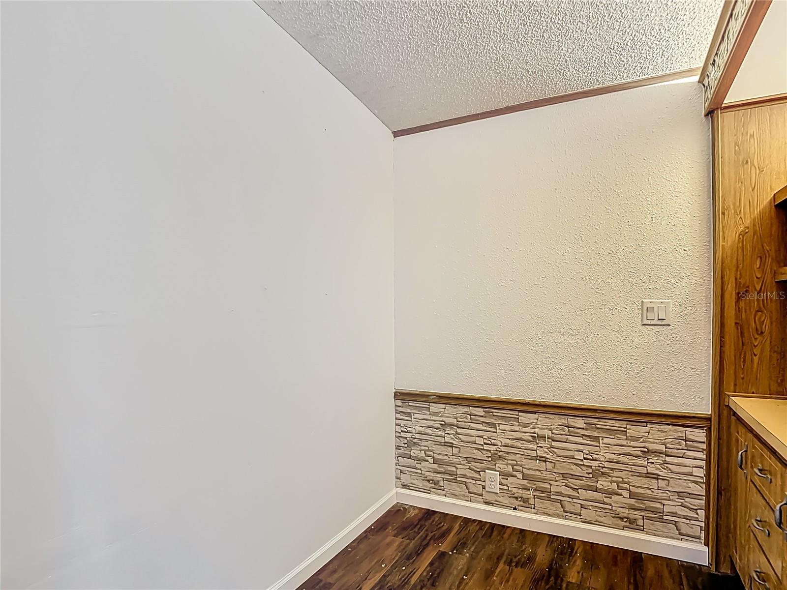 BROOKRIDGE COMM - Residential