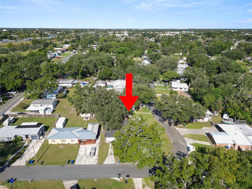 Photo of 621 Hillside Drive, Lakeland, FL 33803 (MLS # L4964593)