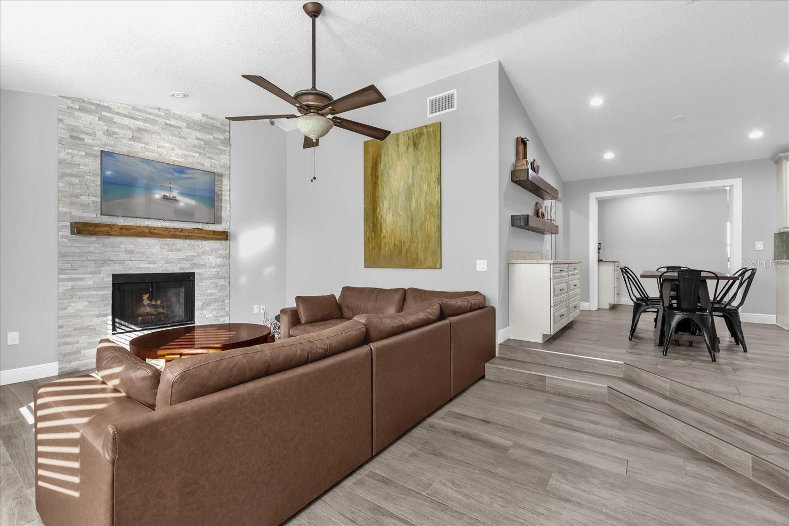 GOLDEN GROVE - Residential