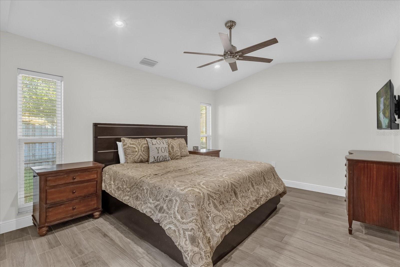 GOLDEN GROVE - Residential