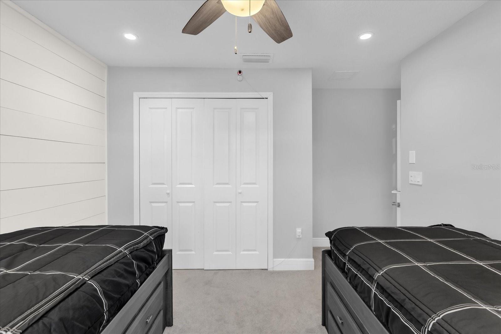 GOLDEN GROVE - Residential