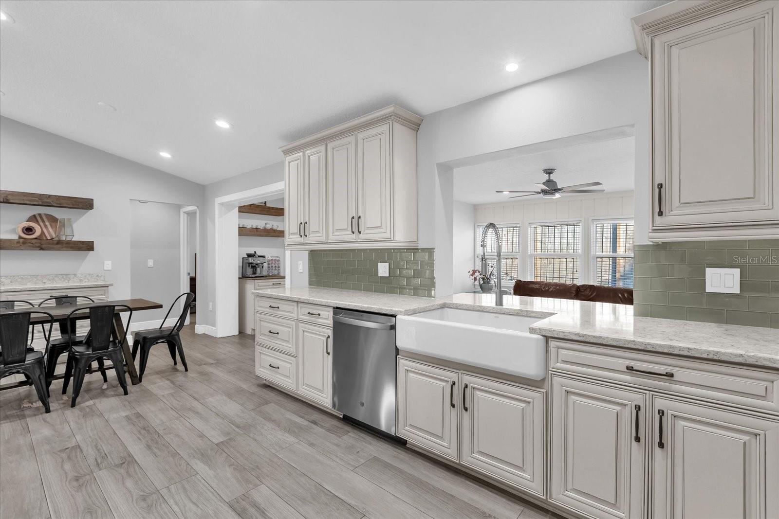 GOLDEN GROVE - Residential