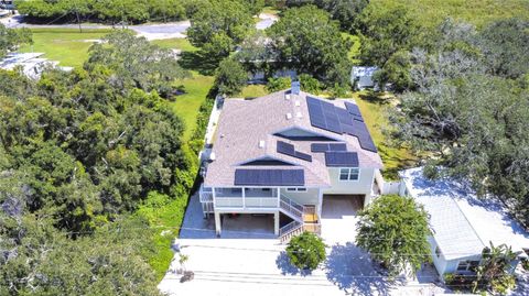 A home in PALM HARBOR