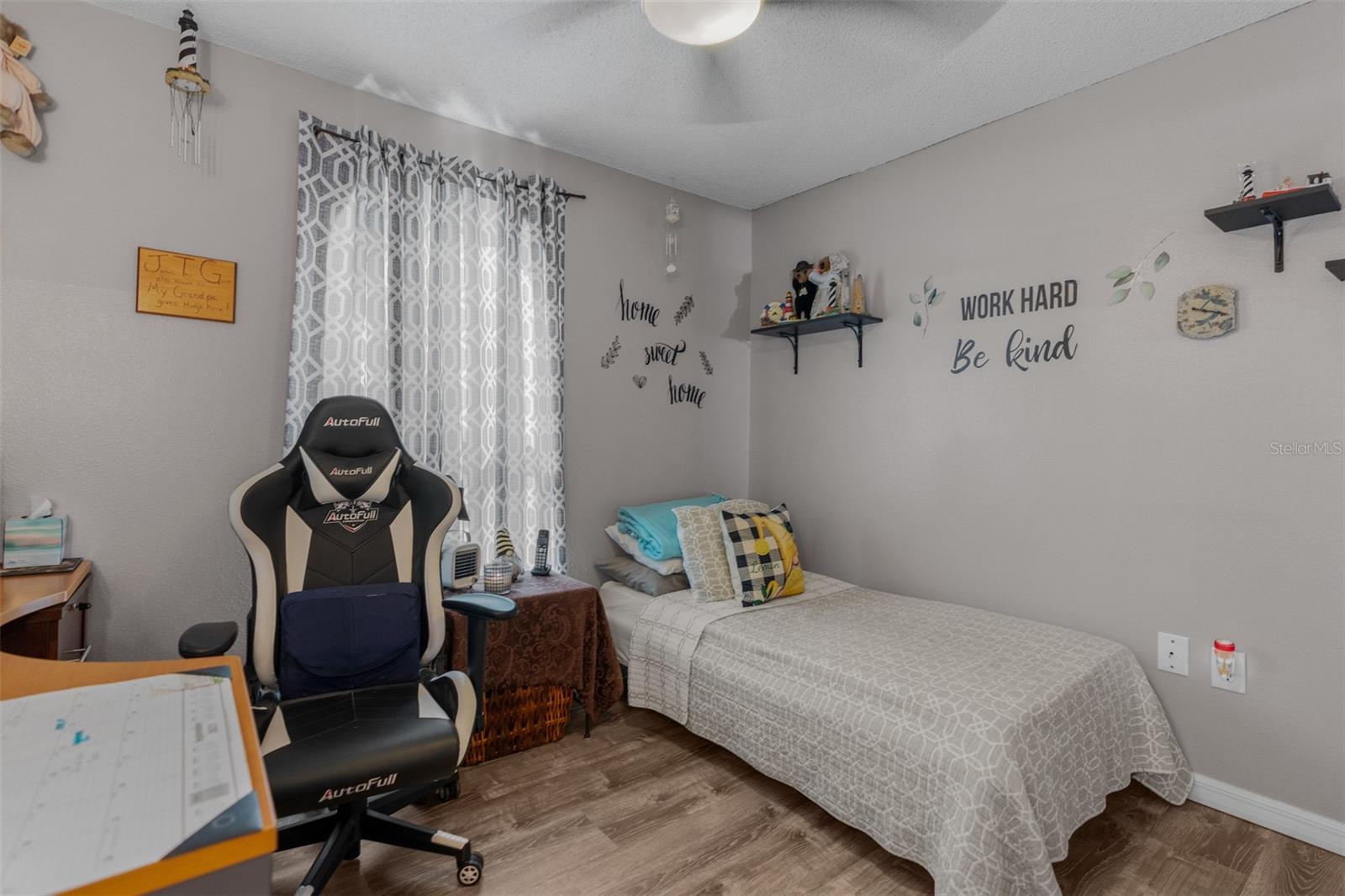 SPRING HILL - Residential