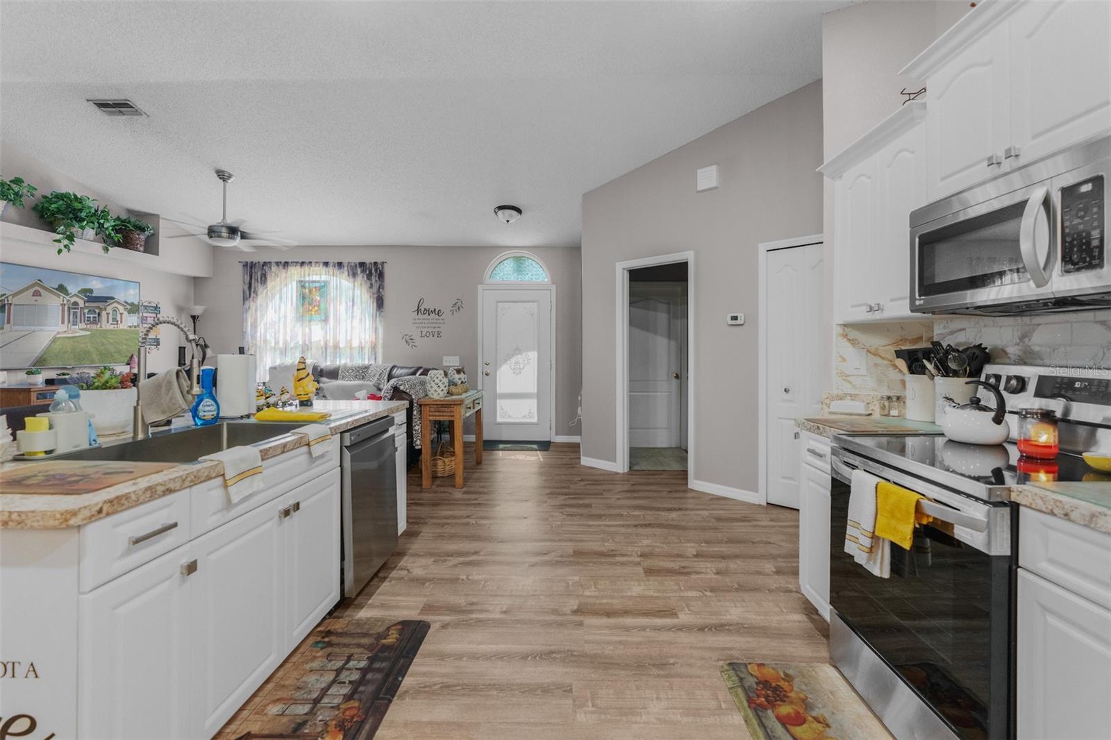 SPRING HILL - Residential