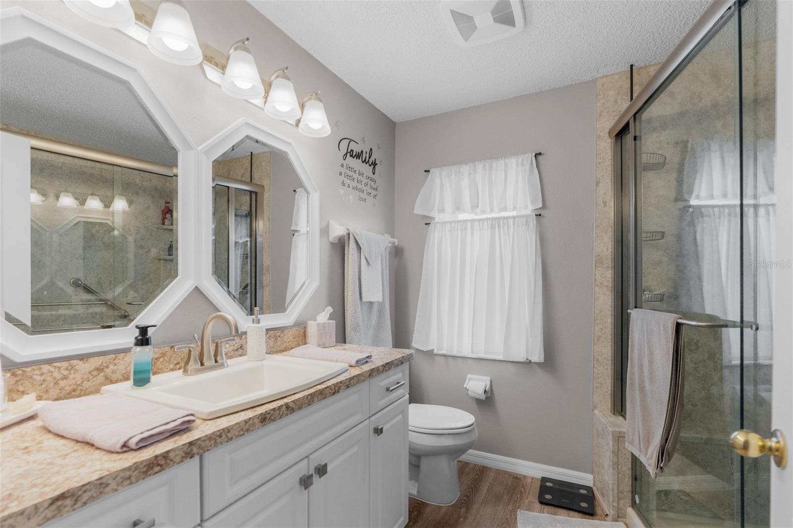 SPRING HILL - Residential