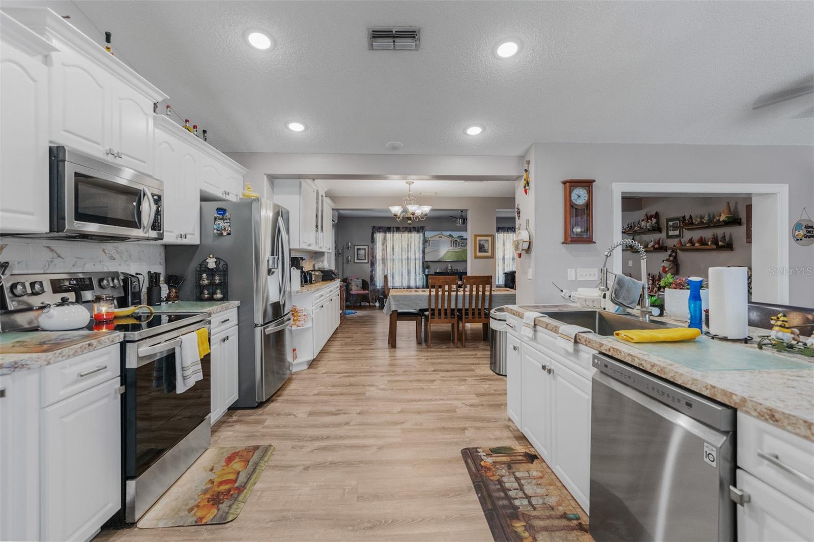 SPRING HILL - Residential