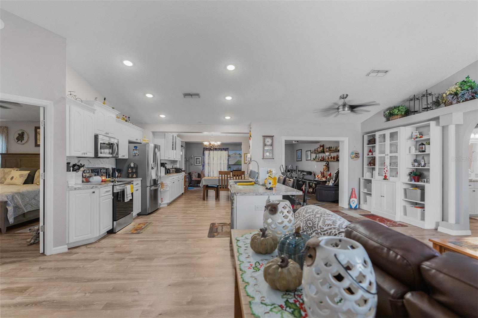 SPRING HILL - Residential