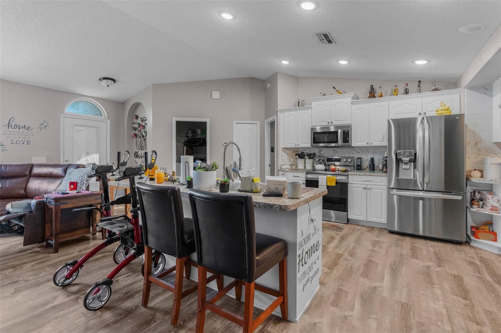 SPRING HILL - Residential