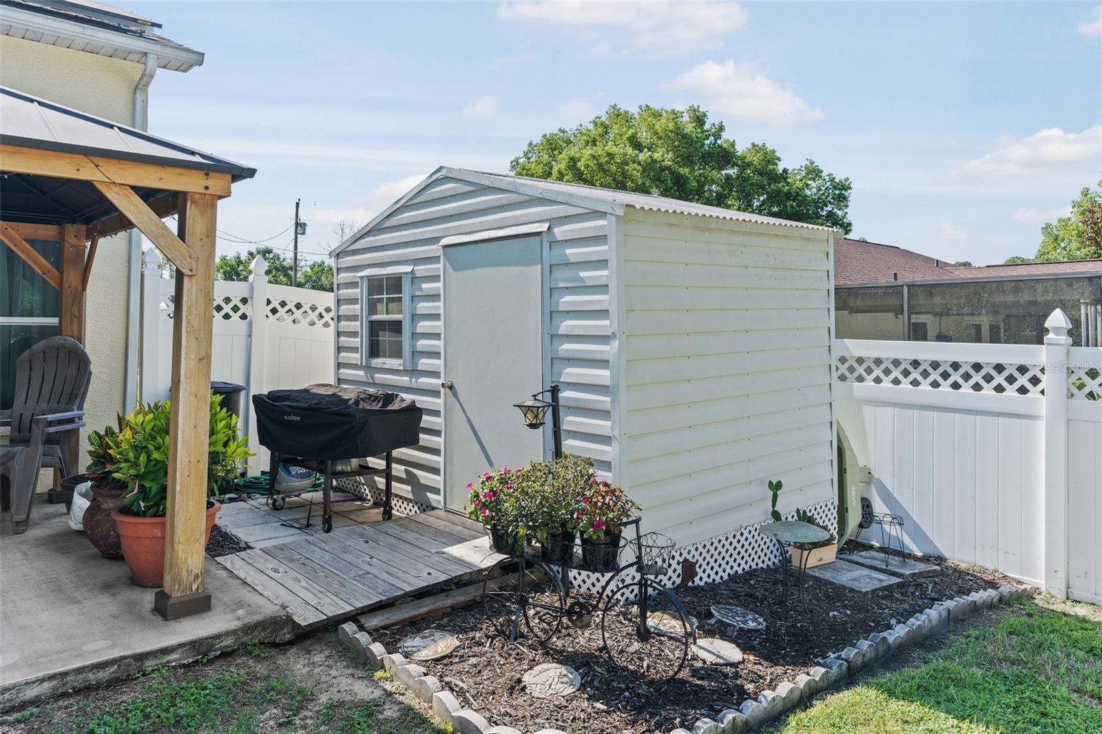 SPRING HILL - Residential