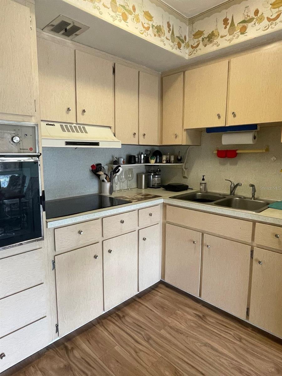 CLEARVIEW OAKS CONDO - Residential