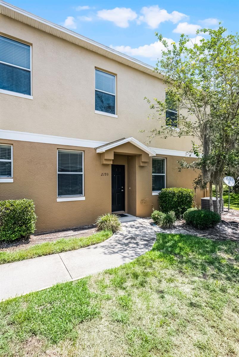 2193 BETSY ROSS LANE