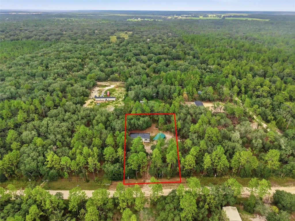 Photo of 10931 NE 78th Lane, Bronson, FL 32621 (MLS # GC542916)