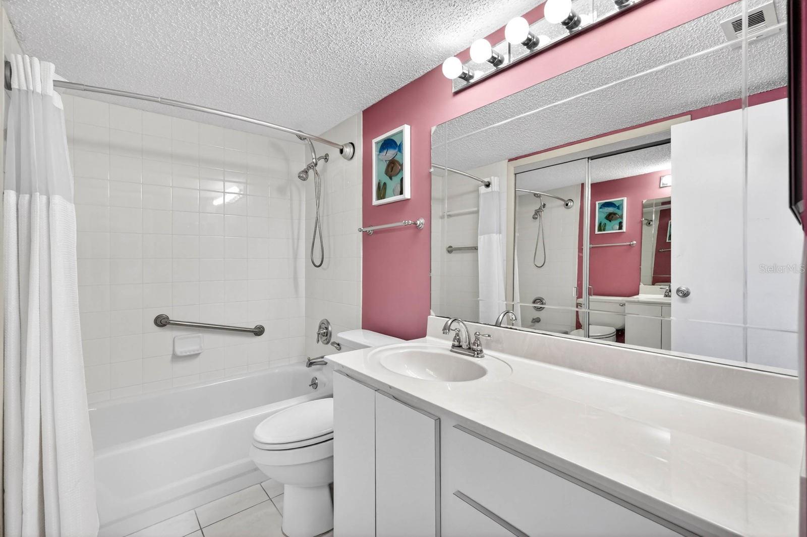 BAYSHORE BATH & TENNIS CLUB CONDO - Residential