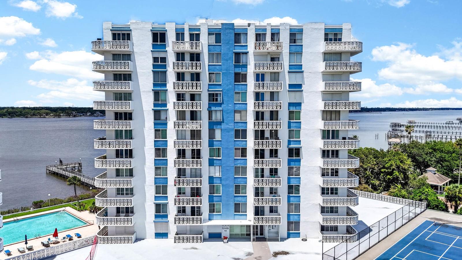 BAYSHORE BATH & TENNIS CLUB CONDO - Residential