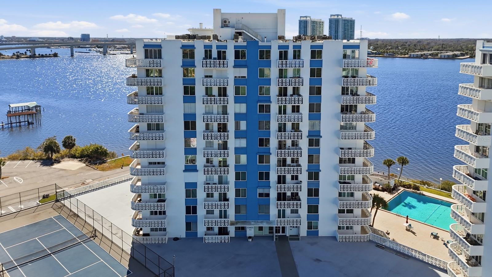 BAYSHORE BATH & TENNIS CLUB CONDO - Residential