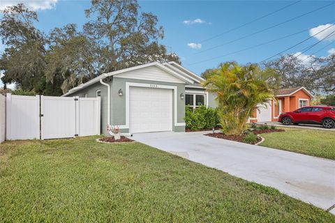 Photo of 2103 W Perio Street, Tampa, FL 33612 (MLS # TB8451193)