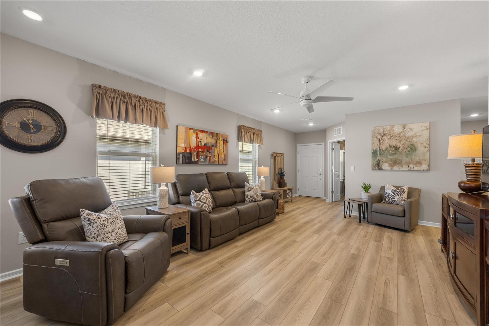 STONE CRK BY DEL WEBB SUNDANCE - Residential