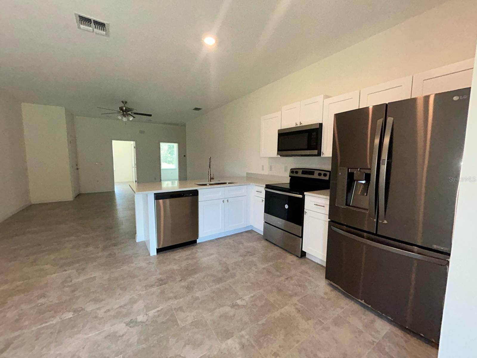 ORANGE HEIGHTS - Residential Lease