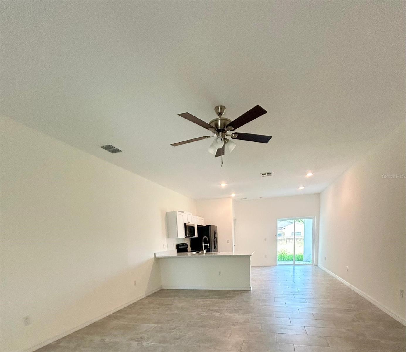 ORANGE HEIGHTS - Residential Lease