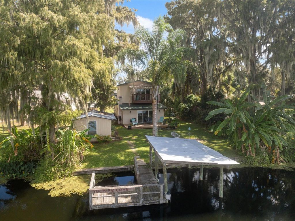 Photo of 7965 W Riverbend Road, Crystal River, FL 34428 (MLS # W7879629)