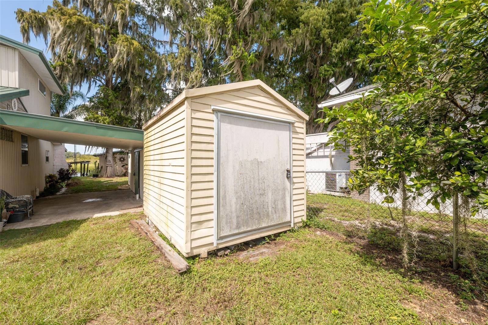 RIVER BEND UNIT 06 - Residential