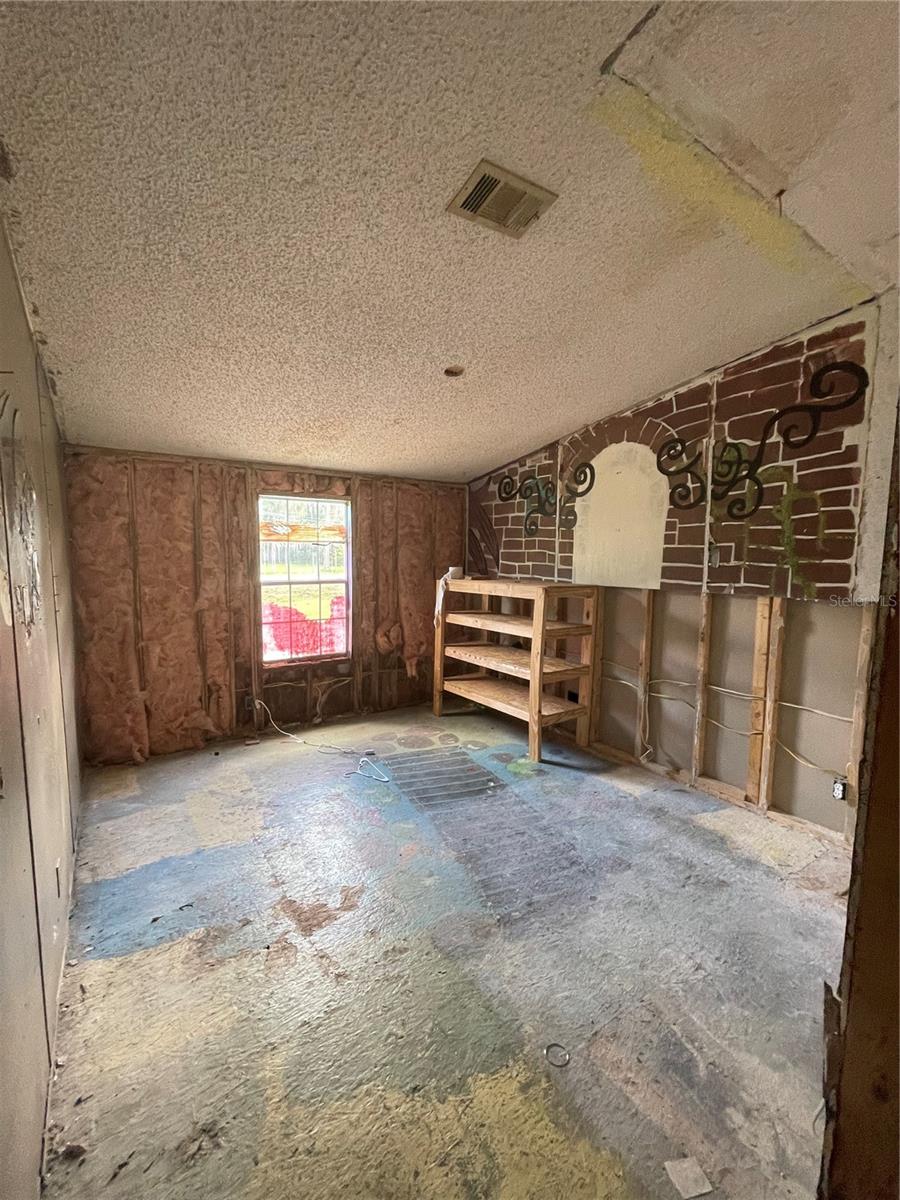 PAULA HEIGHTS - Residential