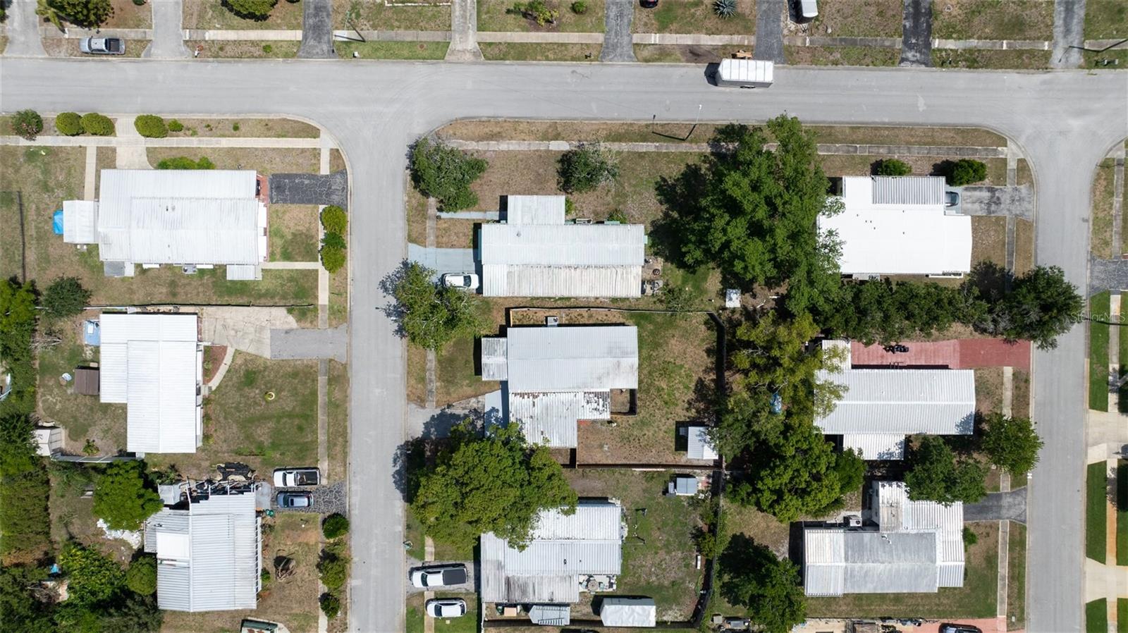 BAREFOOT PARK - Residential