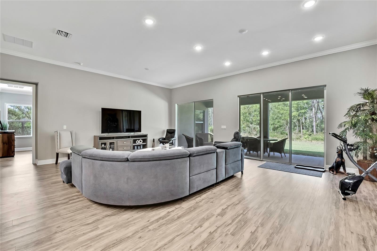 WOODLAND WATERS PH 6 - Residential