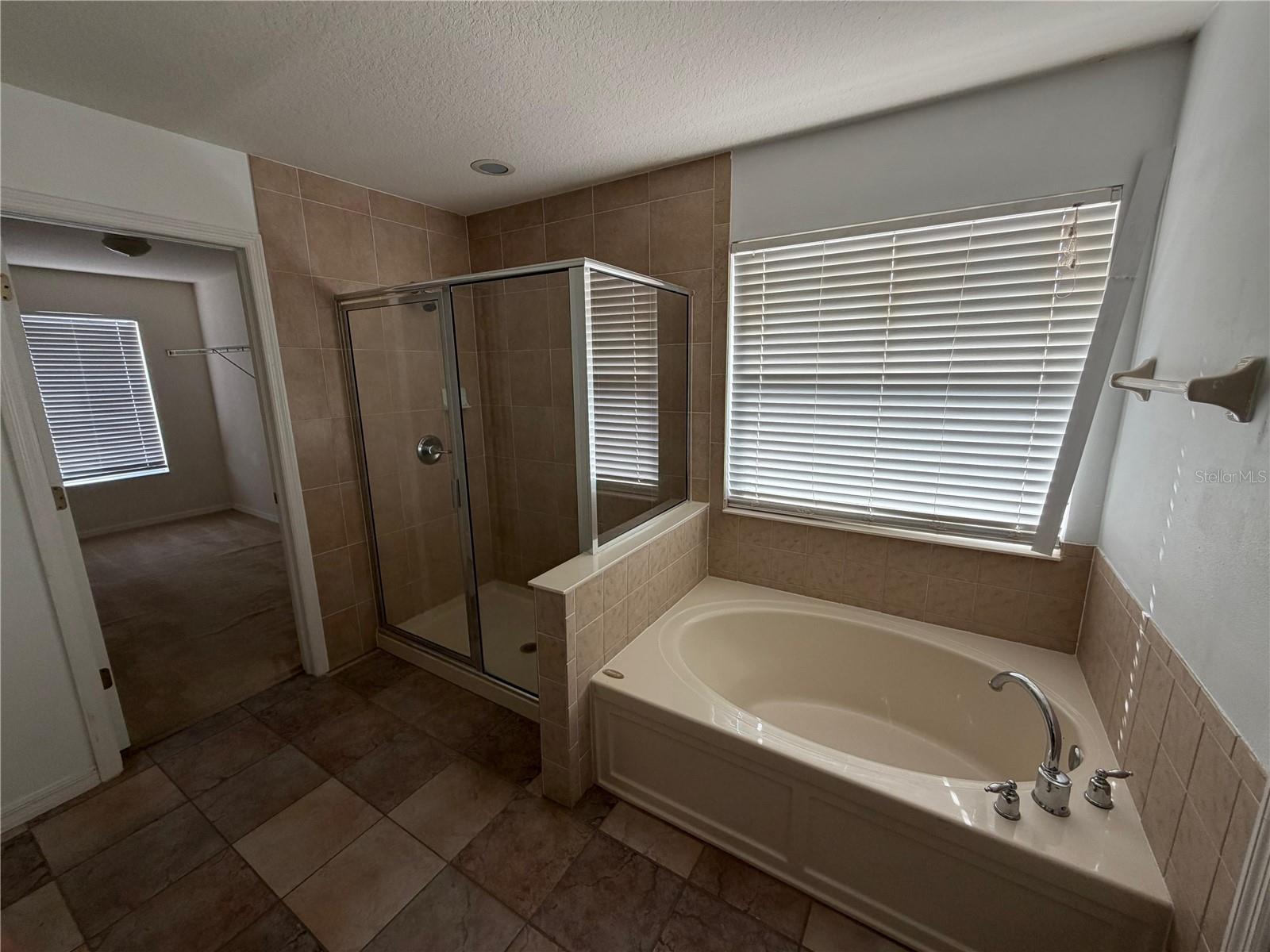 CREEK VIEW - Residential Lease