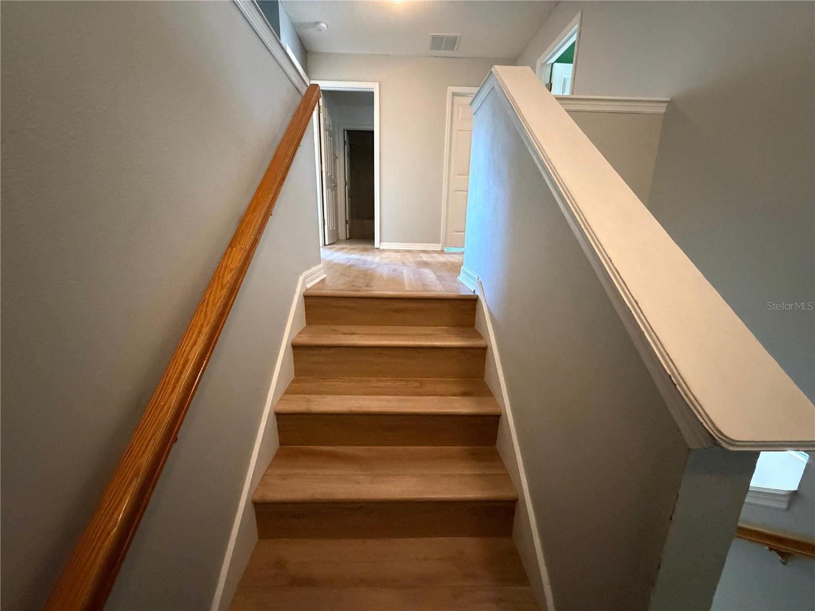 CREEK VIEW - Residential Lease