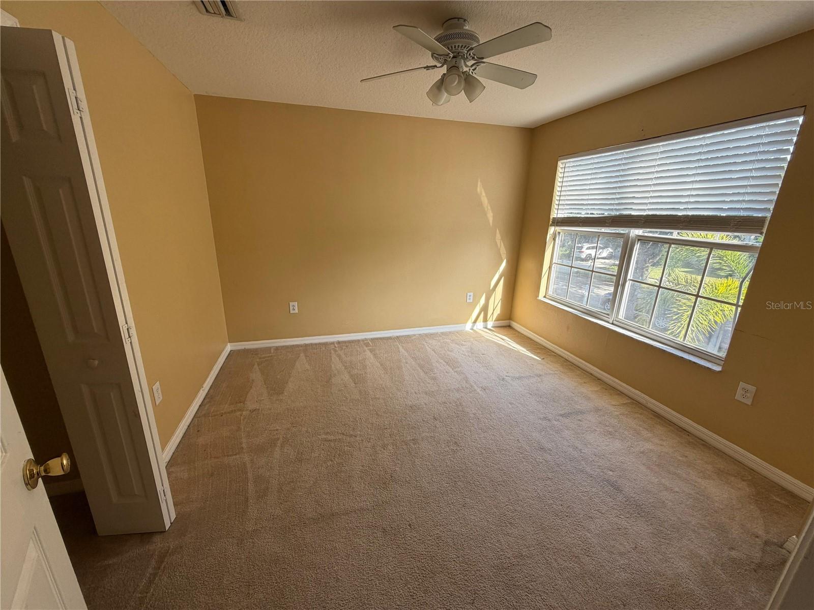 CREEK VIEW - Residential Lease