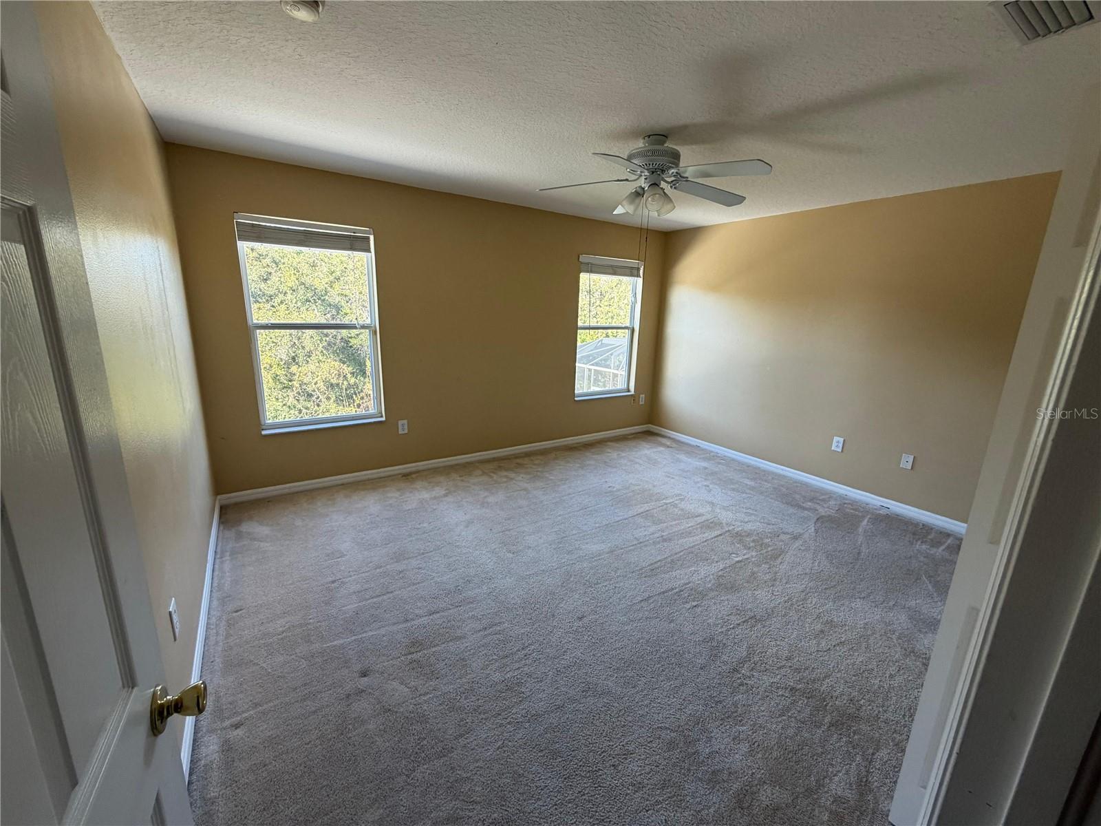 CREEK VIEW - Residential Lease