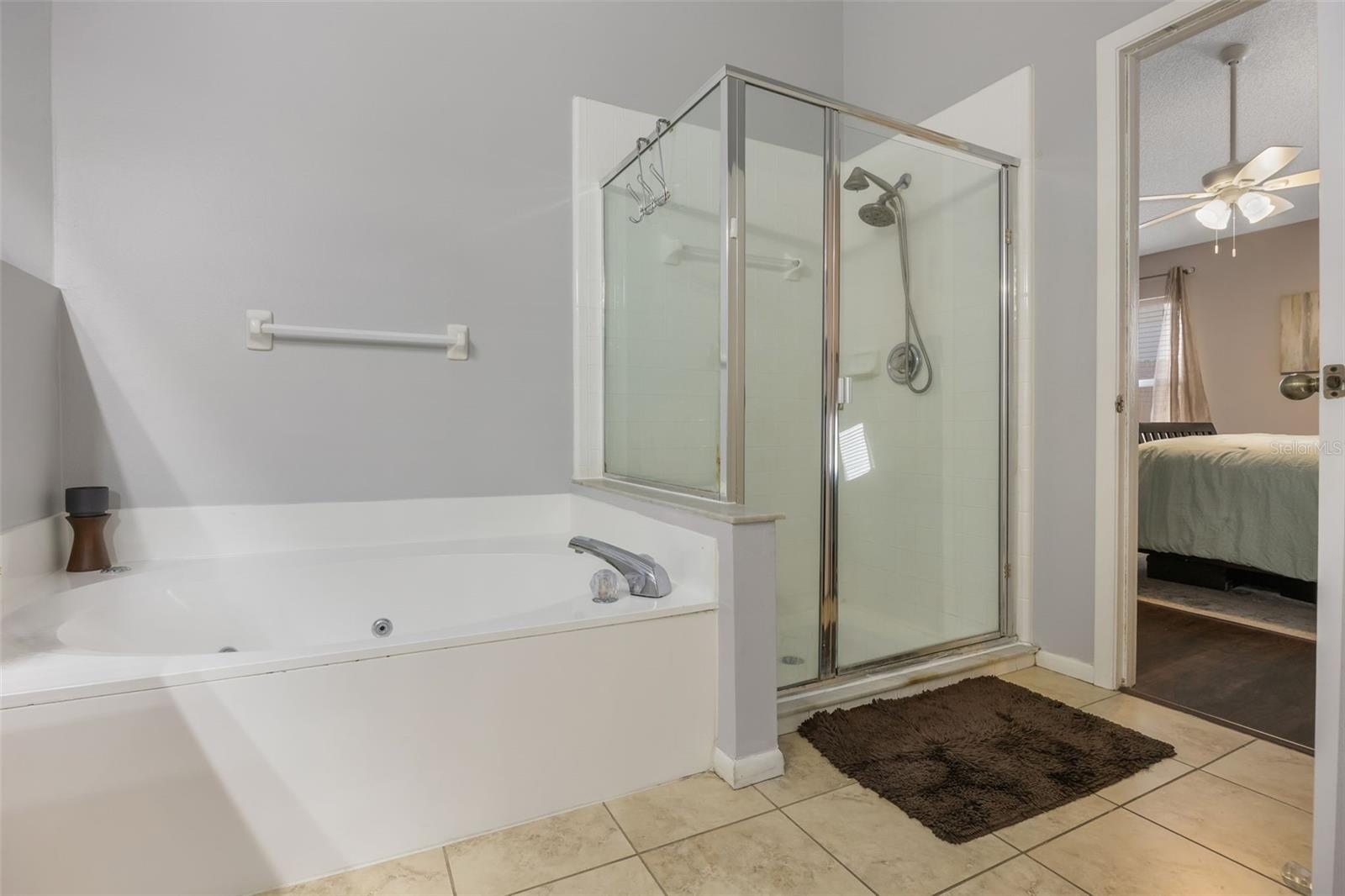 WOODFIELD OAKS - Residential