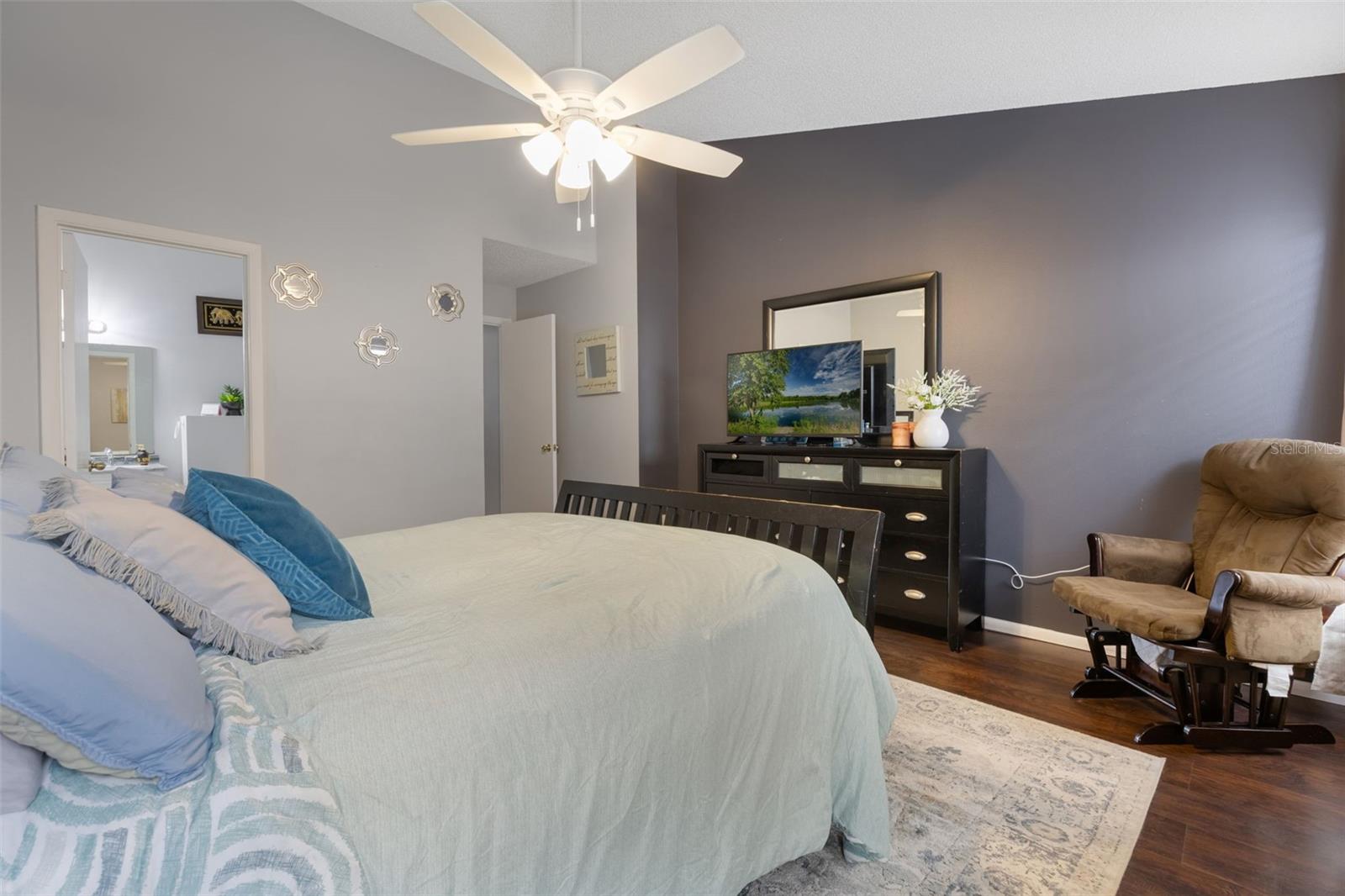 WOODFIELD OAKS - Residential