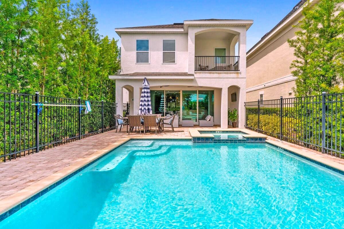 795 GOLDEN BEAR DRIVE