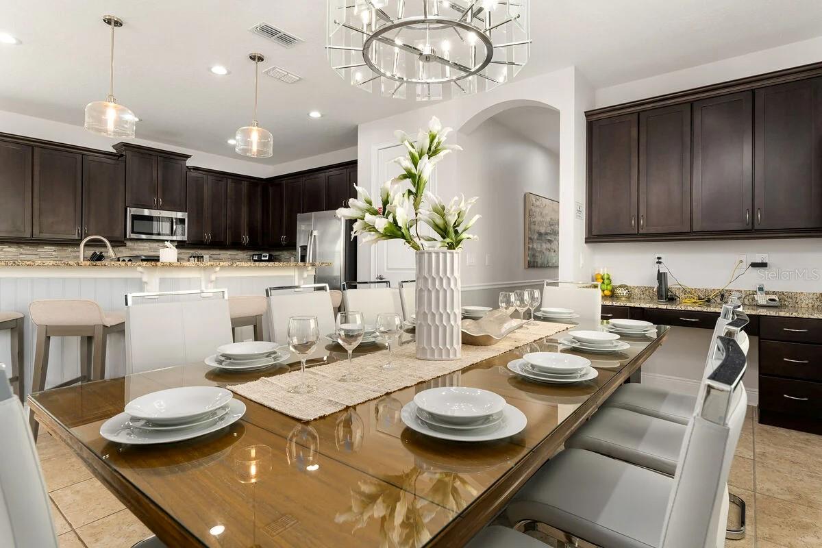 REUNION WEST VLGS NORTH - Residential