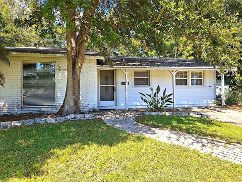 2812 DOVEWOOD STREET CLEARWATER FL 33759
