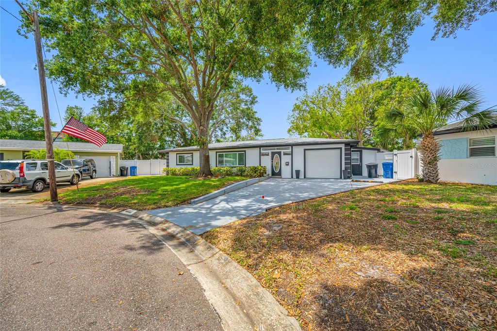 Photo of 8444 8th Way N, St Petersburg, FL 33702 (MLS # TB8458387)