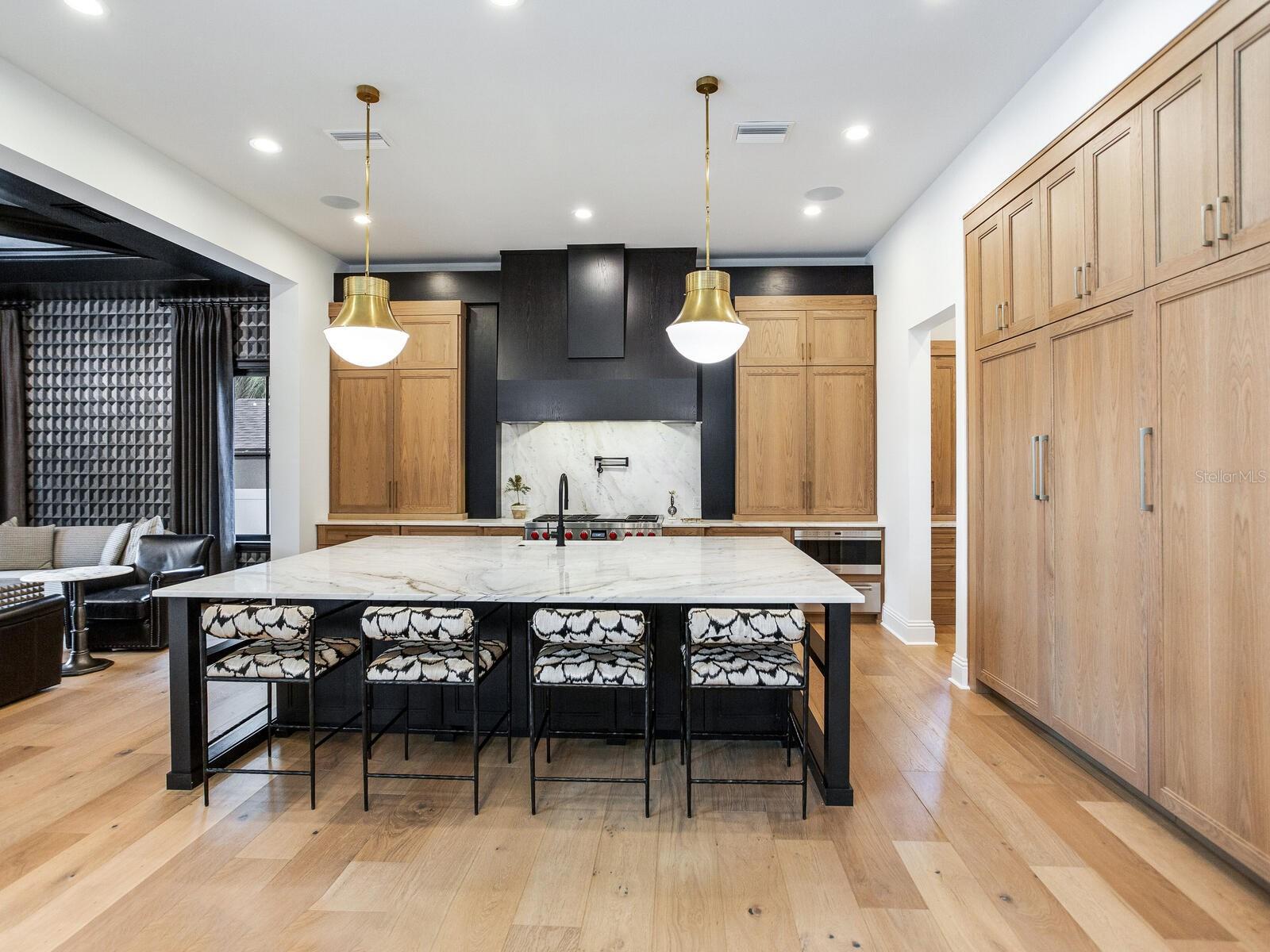 CLAIR MEL SUB UNIT - Residential