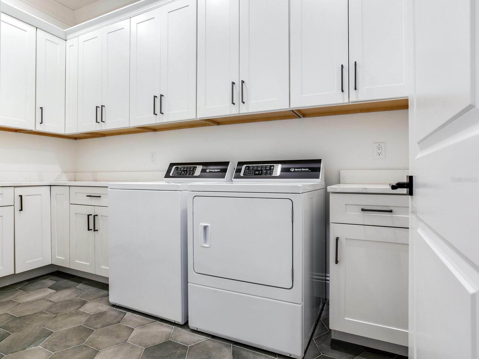 CLAIR MEL SUB UNIT - Residential