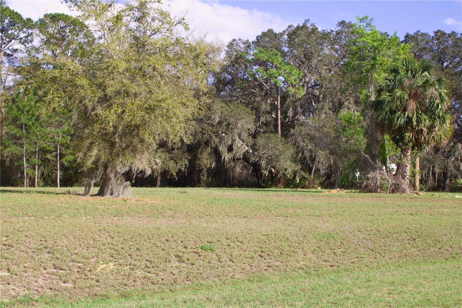 BEAUCLAIR RANCH CLUB SUB - Land