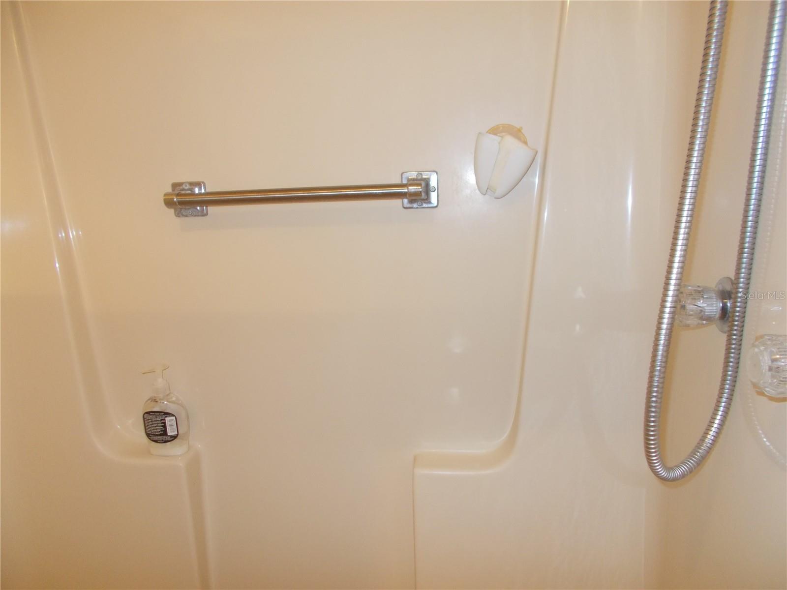 HOLIDAY PARK - Residential