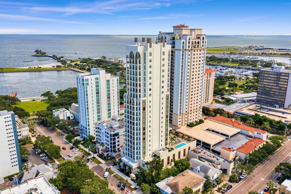 Photo of 126 4th Avenue NE #502, St Petersburg, FL 33701 (MLS # TB8558302)