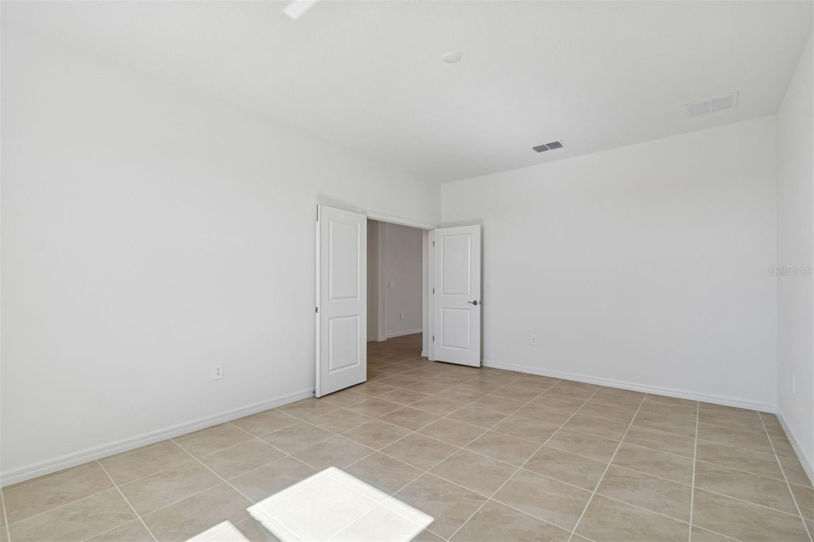 SOUTHPOINTE - Residential