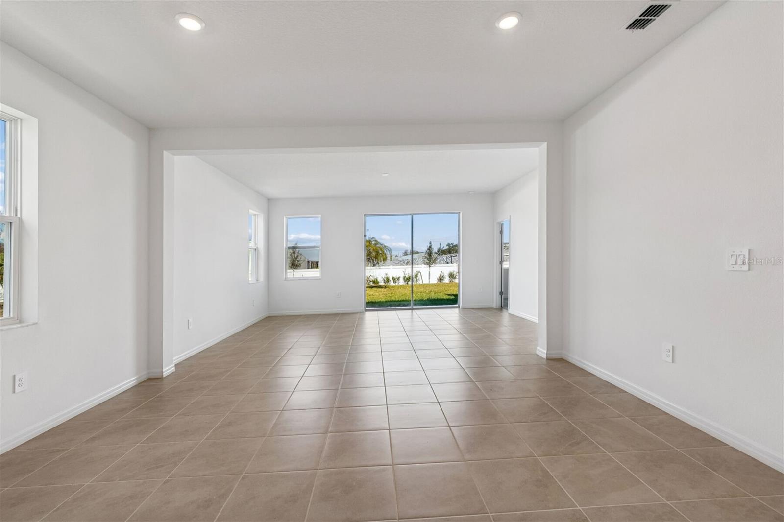 SOUTHPOINTE - Residential