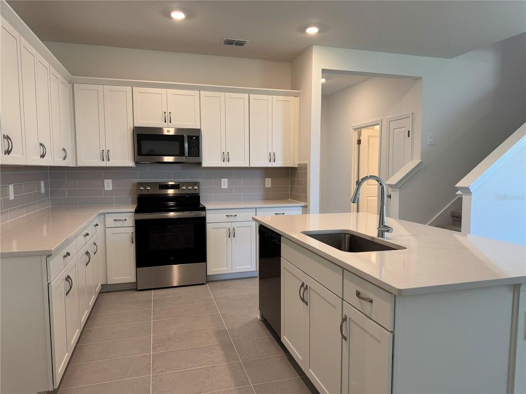 Photo of 4418 Outhaul Run, Palmetto, FL 34221 (MLS # A4690791)