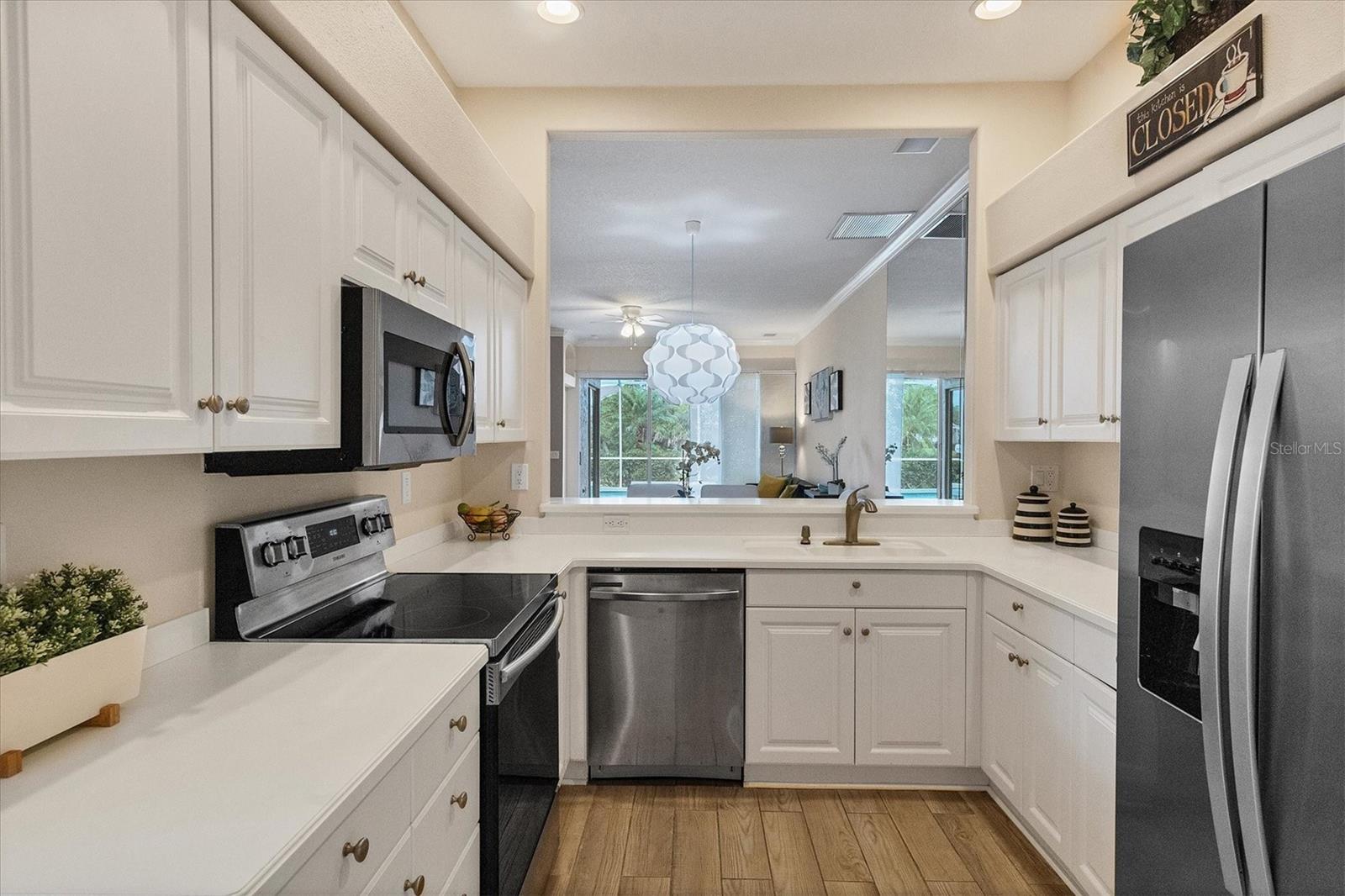 STONEYBROOK GOLF & COUNTRY CLUB - Residential