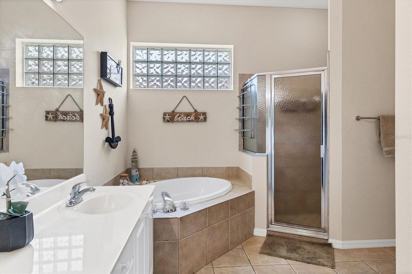 STONEYBROOK GOLF & COUNTRY CLUB - Residential