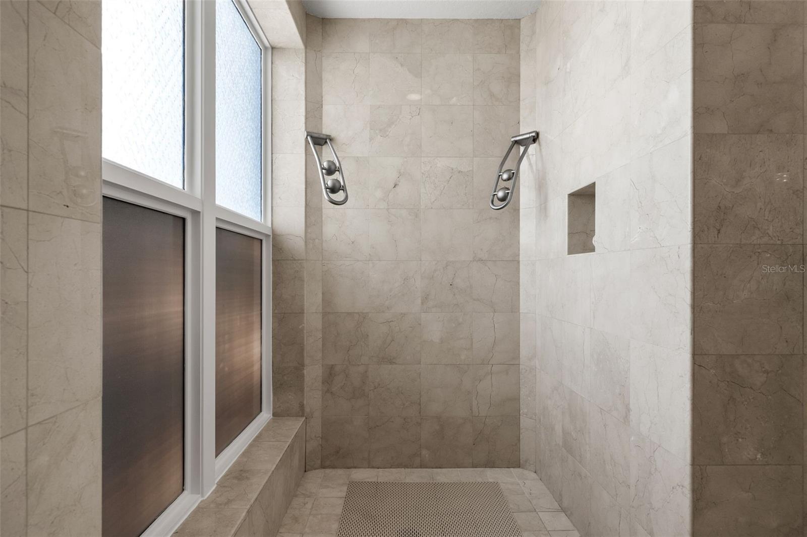 LA BELLASARA - Residential